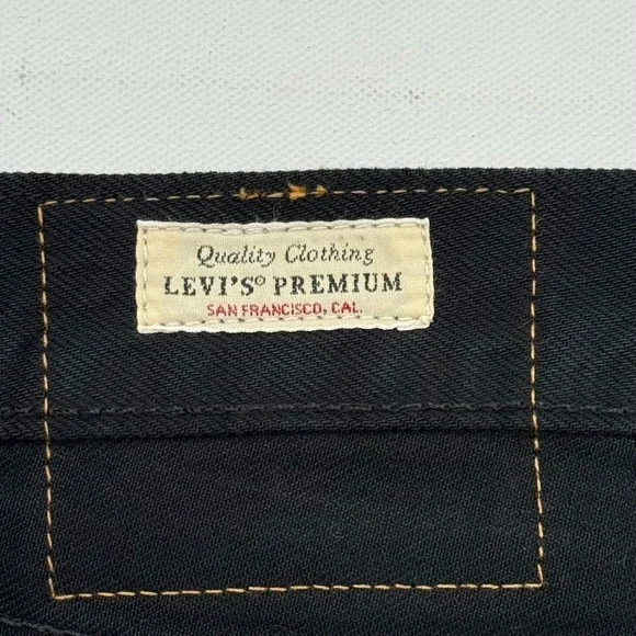 Levi's 501 Straight Leg Jeans Mens 31X32 Black Denim Button Fly Reclaimed NWT - Picture 12 of 16
